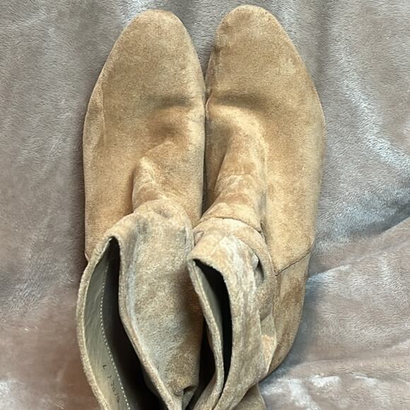 Ccocci Darby Slouchy Block Heel Tan Faux Suede Boot Round Toe Women's Size 7  :) - Picture 6 of 8